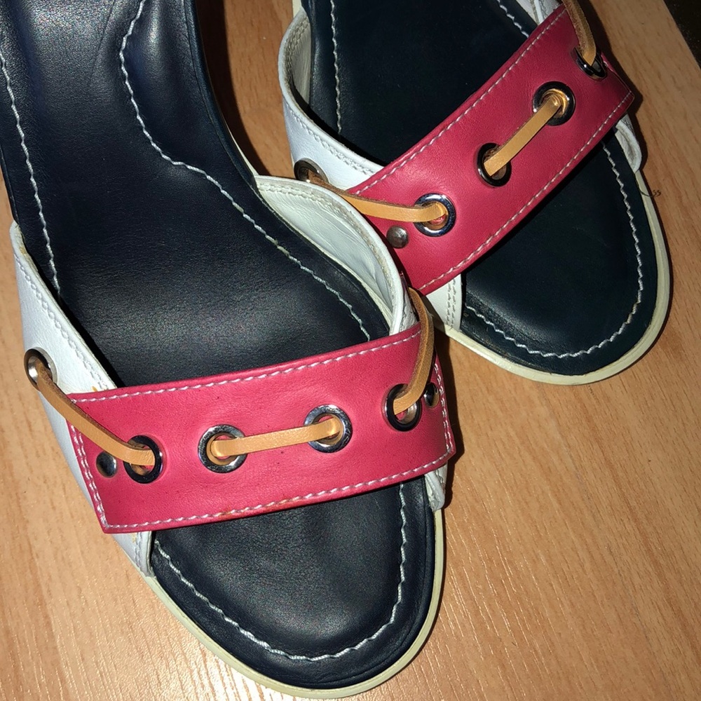 TOD’S Navy Pink & White Low Heels